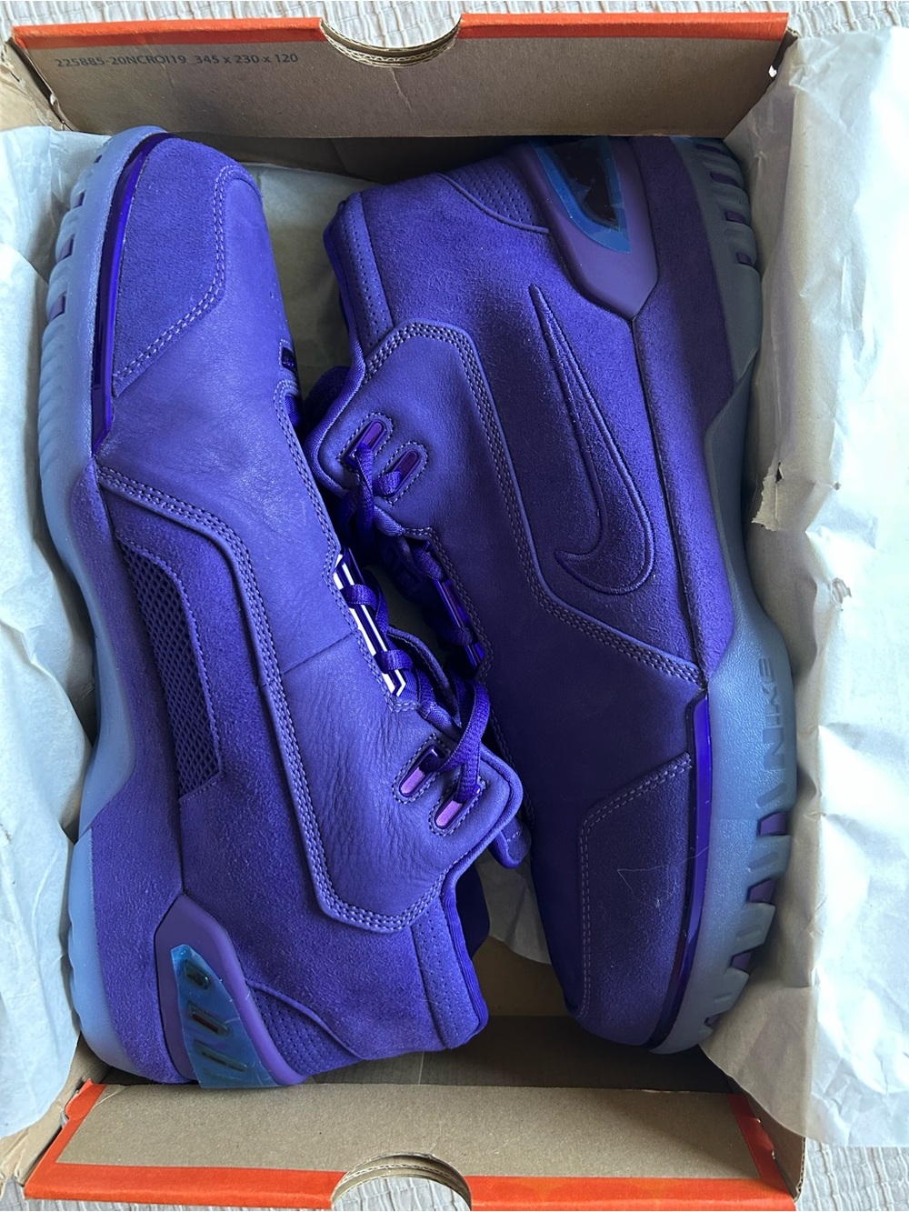 LeBron 1 / Nike Air Zoom Generation Retro Court Purple Suede M14 2023 New in box
